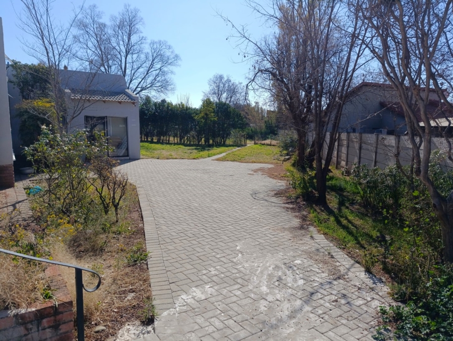 13 Bedroom Property for Sale in Universitas Free State